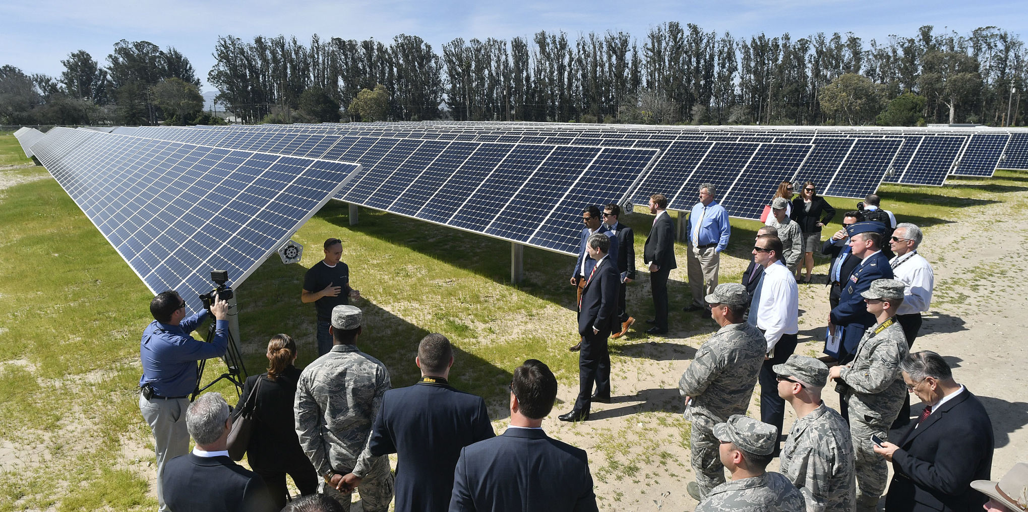 041018 VAFB solar array 01.jpg